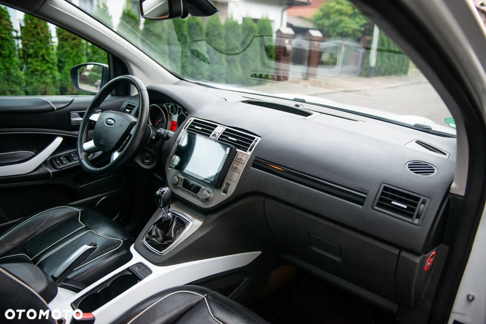Ford Kuga 2.0 TDCi 4x4 Titanium - 21