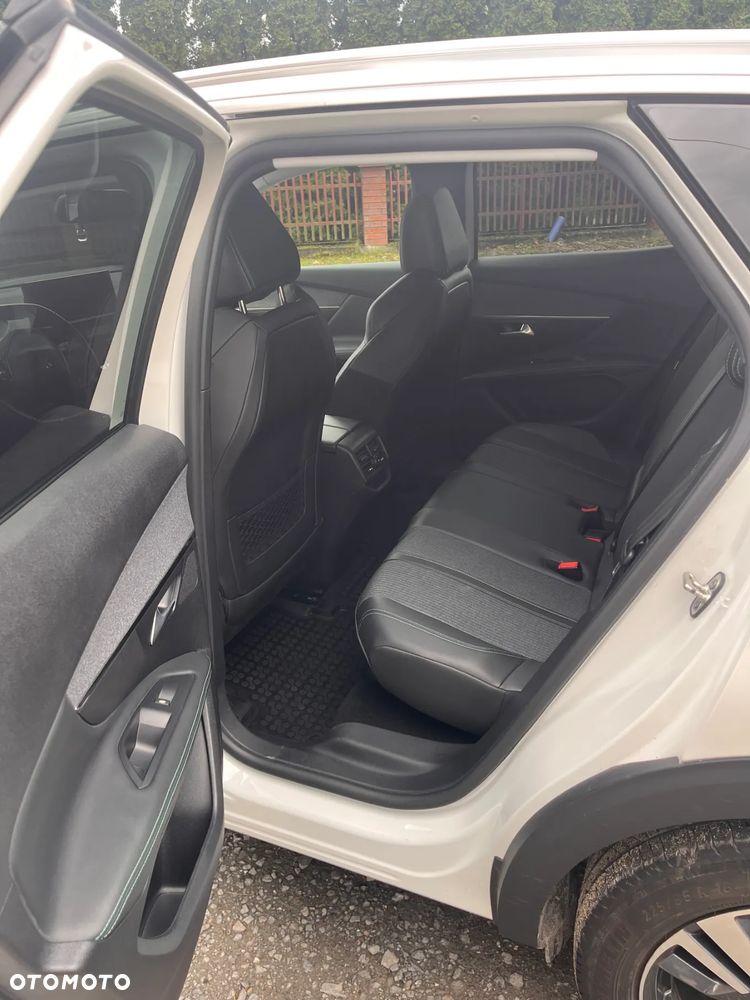 Peugeot 3008 1.2 PureTech Allure Pack S&S EAT8 - 11