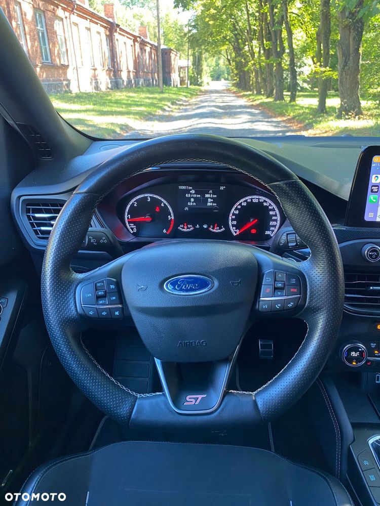 Ford Focus 2.0 EcoBlue ST - 23