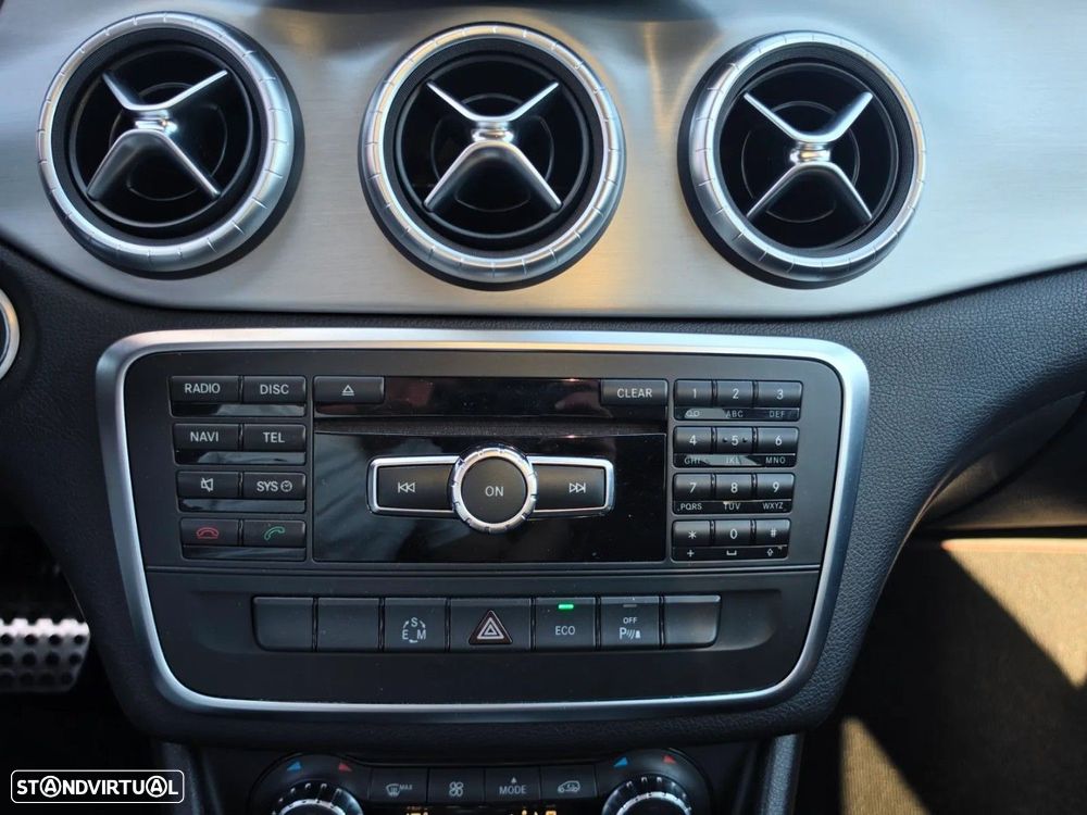 Mercedes-Benz CLA 220 - 20