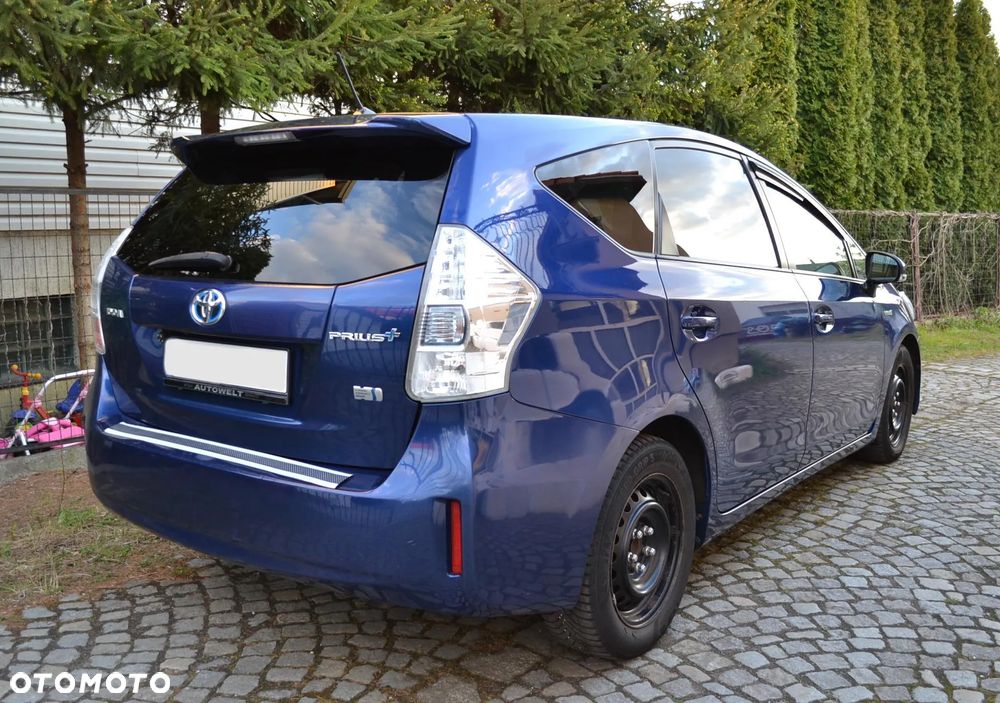 Toyota Prius+ (Hybrid) - 1
