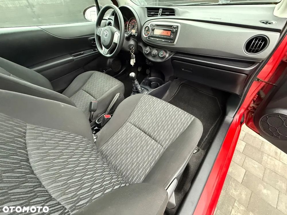 Toyota Yaris 1.0 VVT-i - 11