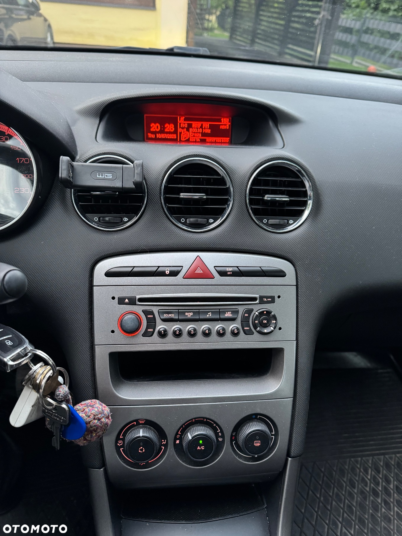 Peugeot 308 - 8