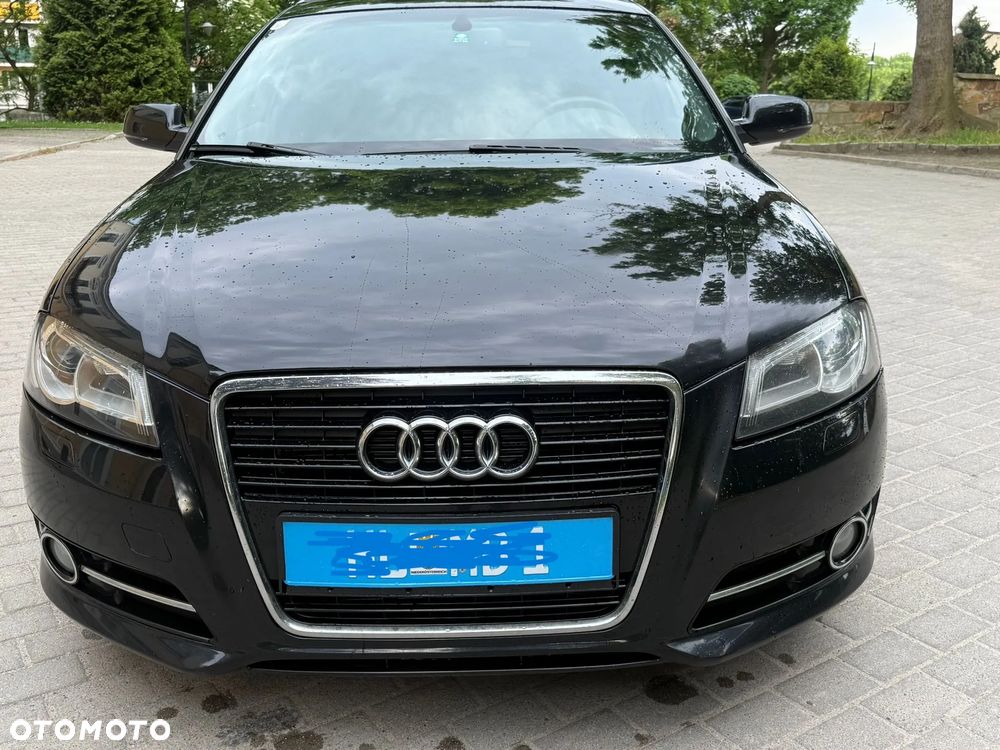 Audi A3 Sportback - 1
