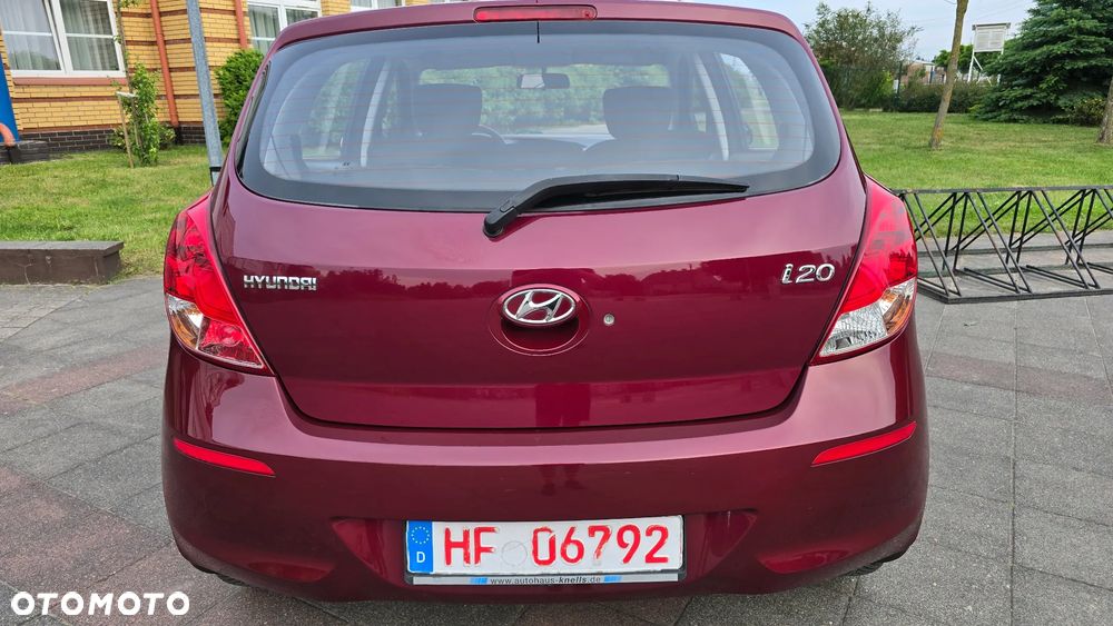 Hyundai i20 - 24