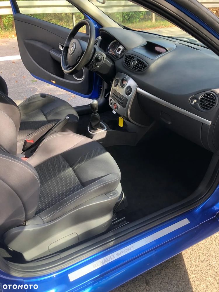 Renault Clio 2.0 16V Sport - 14