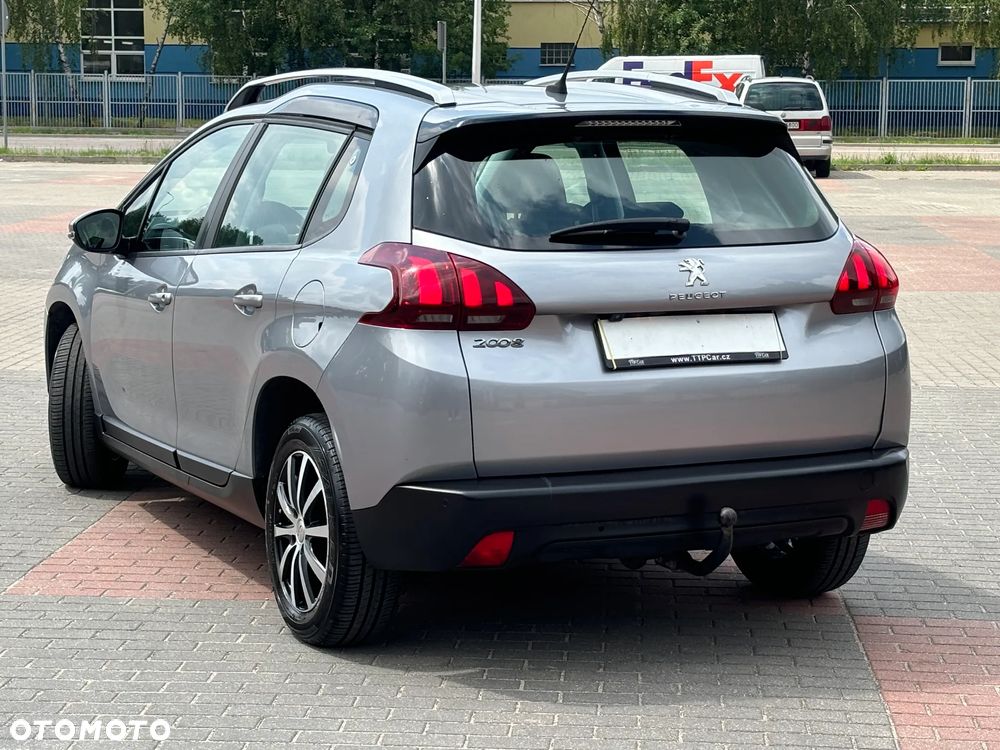 Peugeot 2008 - 12