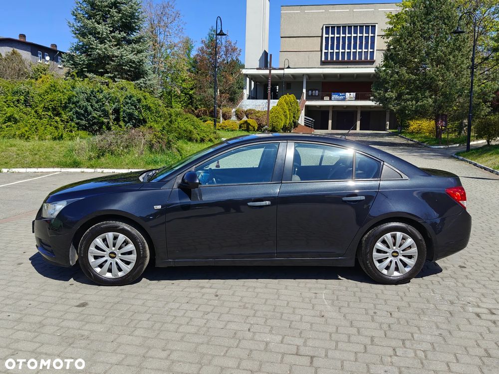 Chevrolet Cruze 1.6 LS - 5