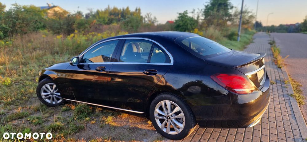 Mercedes-Benz Klasa C 220 d 9G-TRONIC - 14
