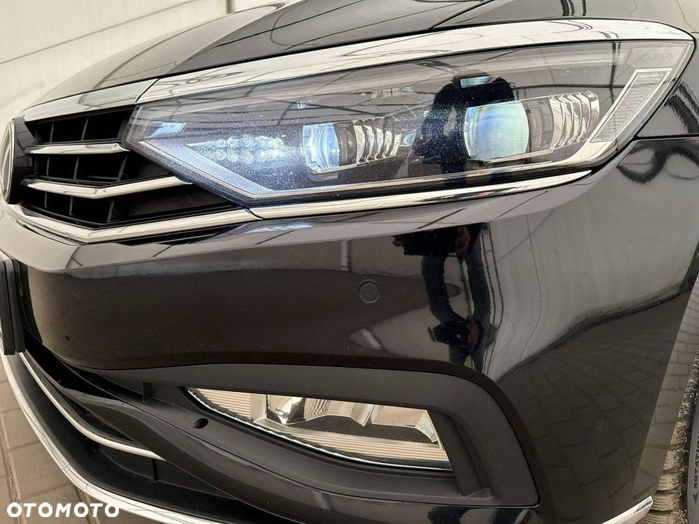 Volkswagen Passat - 29