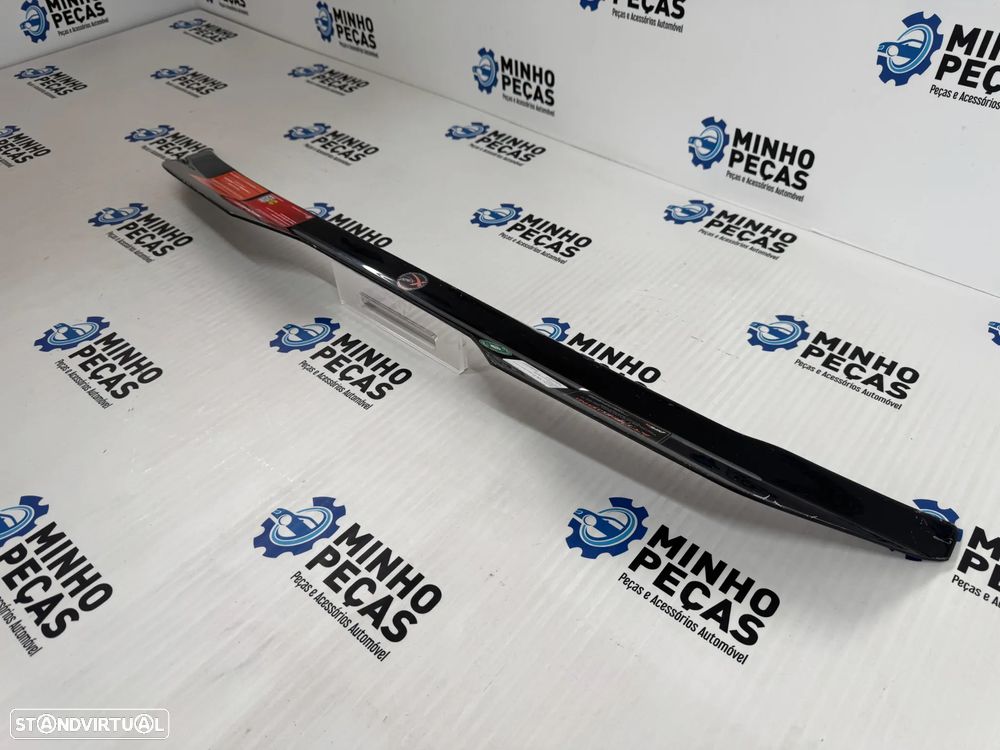 Aileron de mala Peugeot 308 GT Mk3 em preto brilho - 2