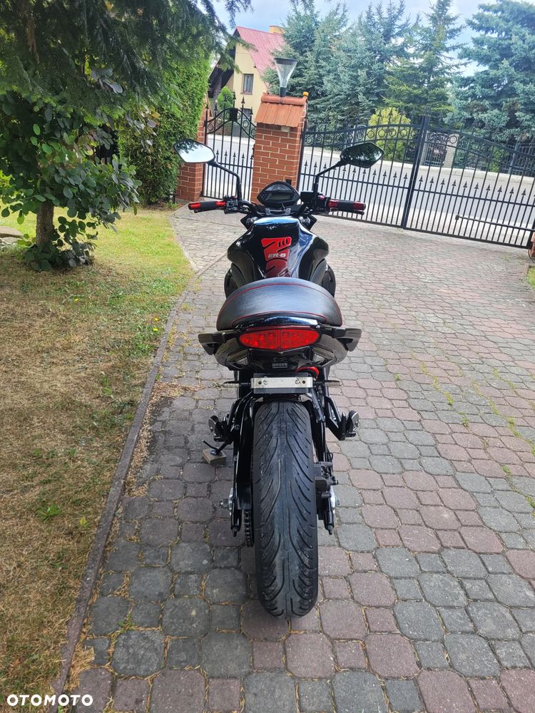 Kawasaki ER - 16