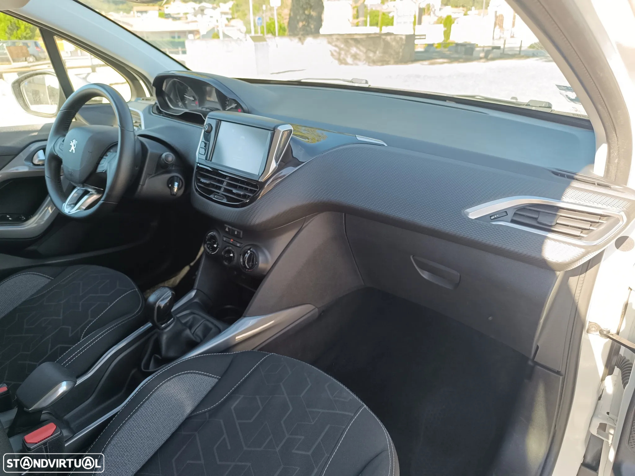 Peugeot 2008 1.6 BlueHDi Active - 16