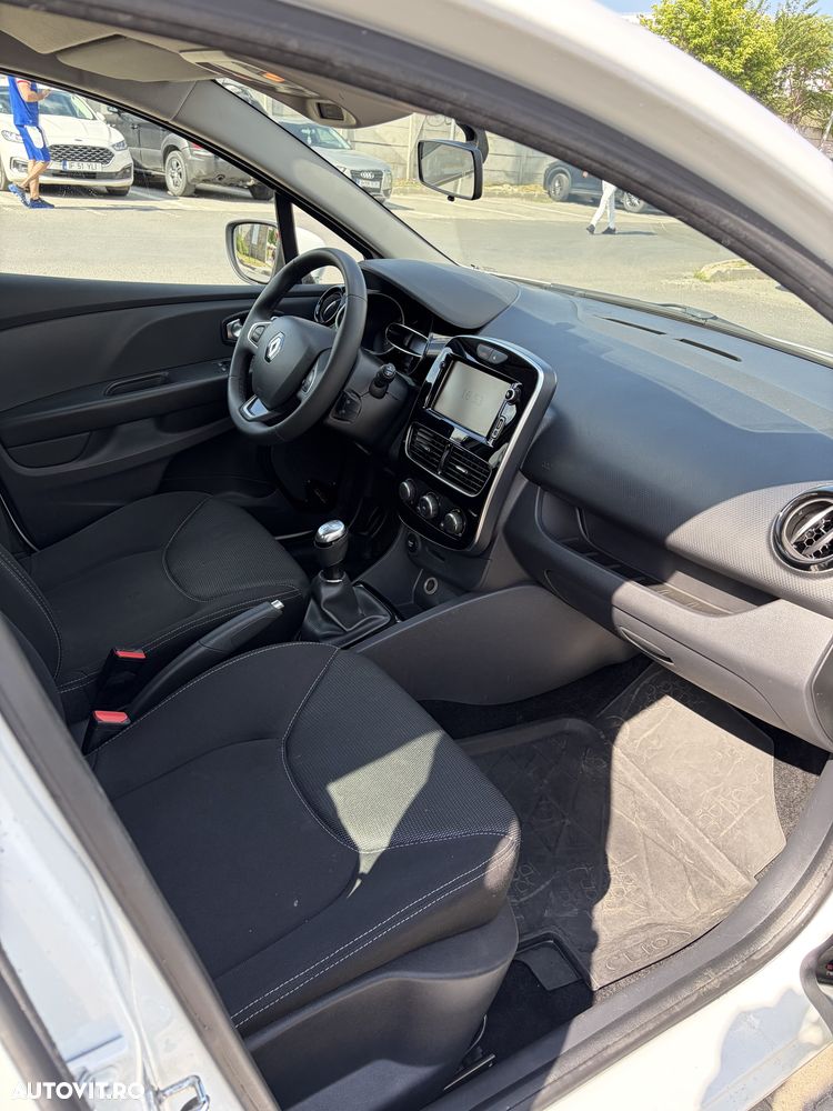 Renault Clio TCe Life - 9