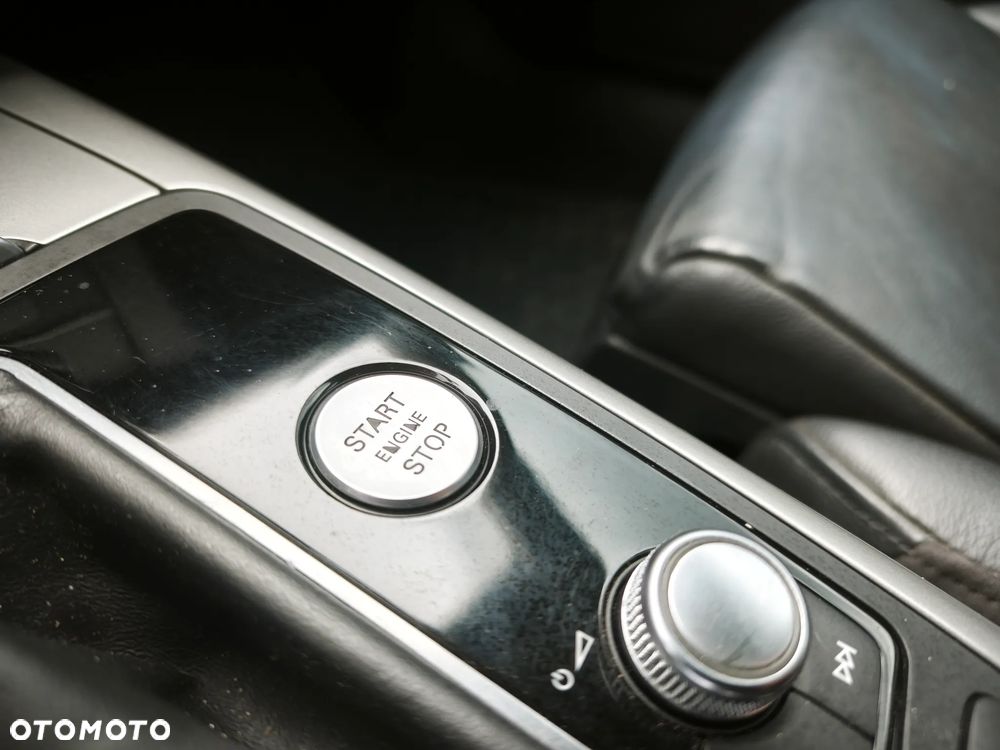 Audi A6 Avant 3.0 TDI Quattro S tronic - 25