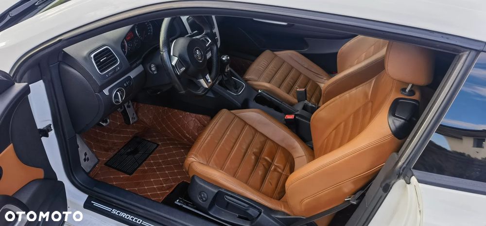 Volkswagen Scirocco 1.4 TSI Perfectline R-Style - 14