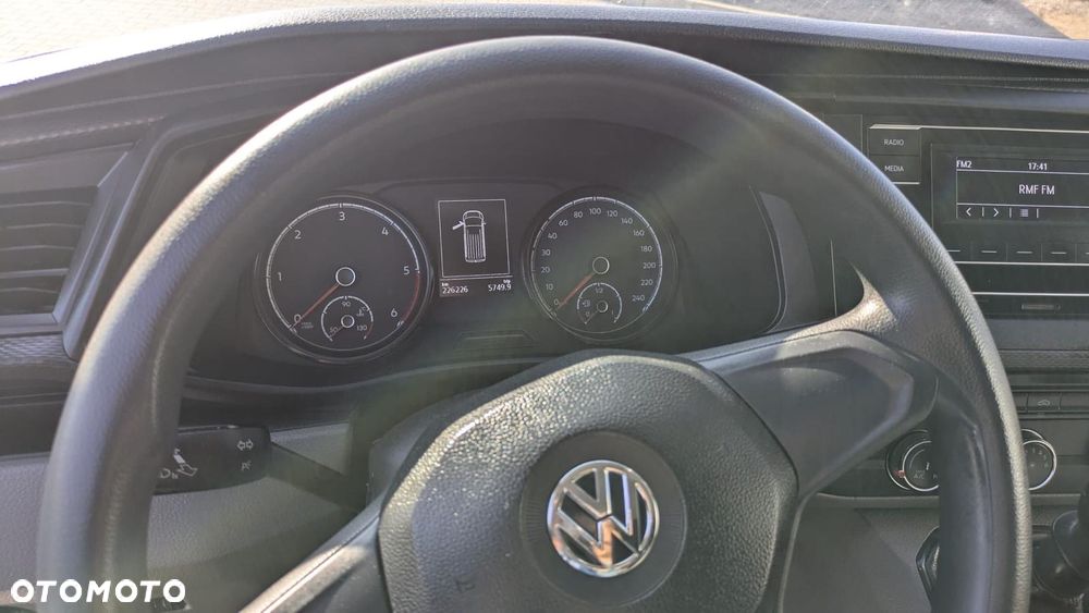 Volkswagen Transporter - 5