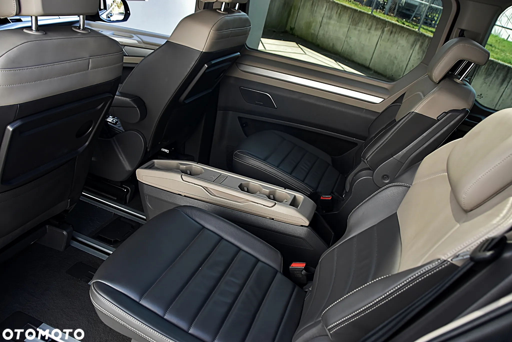 Volkswagen Multivan 2.0 TSI L2 Style DSG - 25