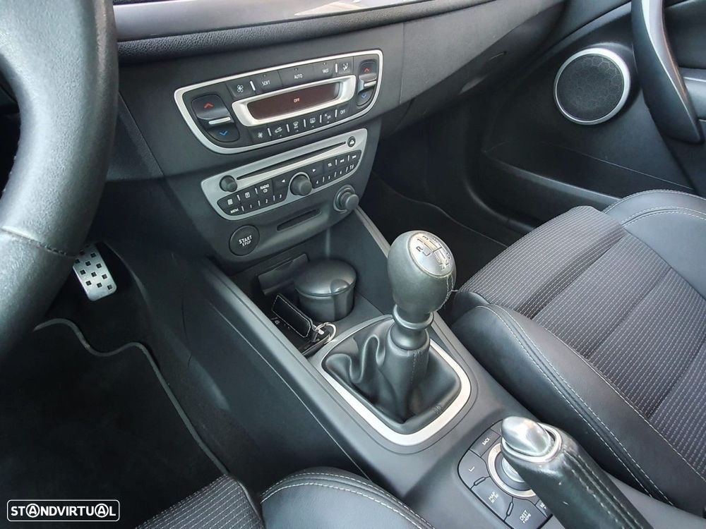 Renault Mégane Sport Tourer 1.4 TCE GT Line - 15