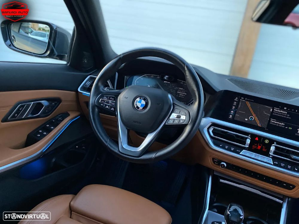 BMW 330 e Touring Aut. Luxury Line - 29