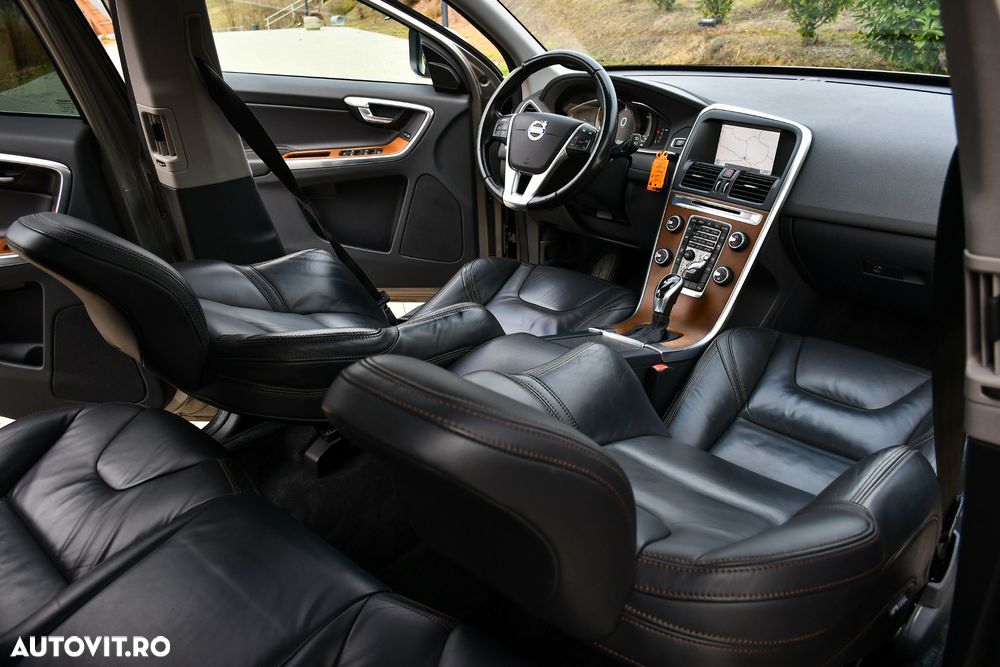 Volvo XC 60 D3 Aut. Summum - 17