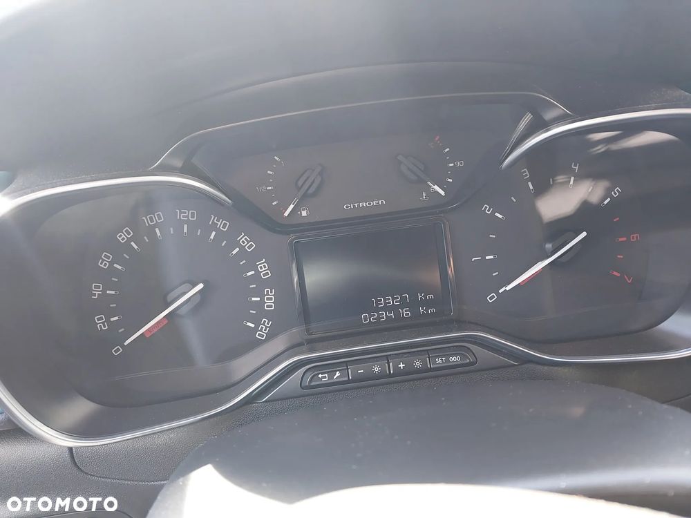 Citroën C3 1.2 PureTech Shine - 6