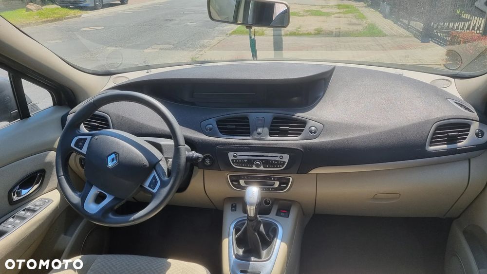 Renault Scenic 1.5dCi TomTom Edition EDC - 8