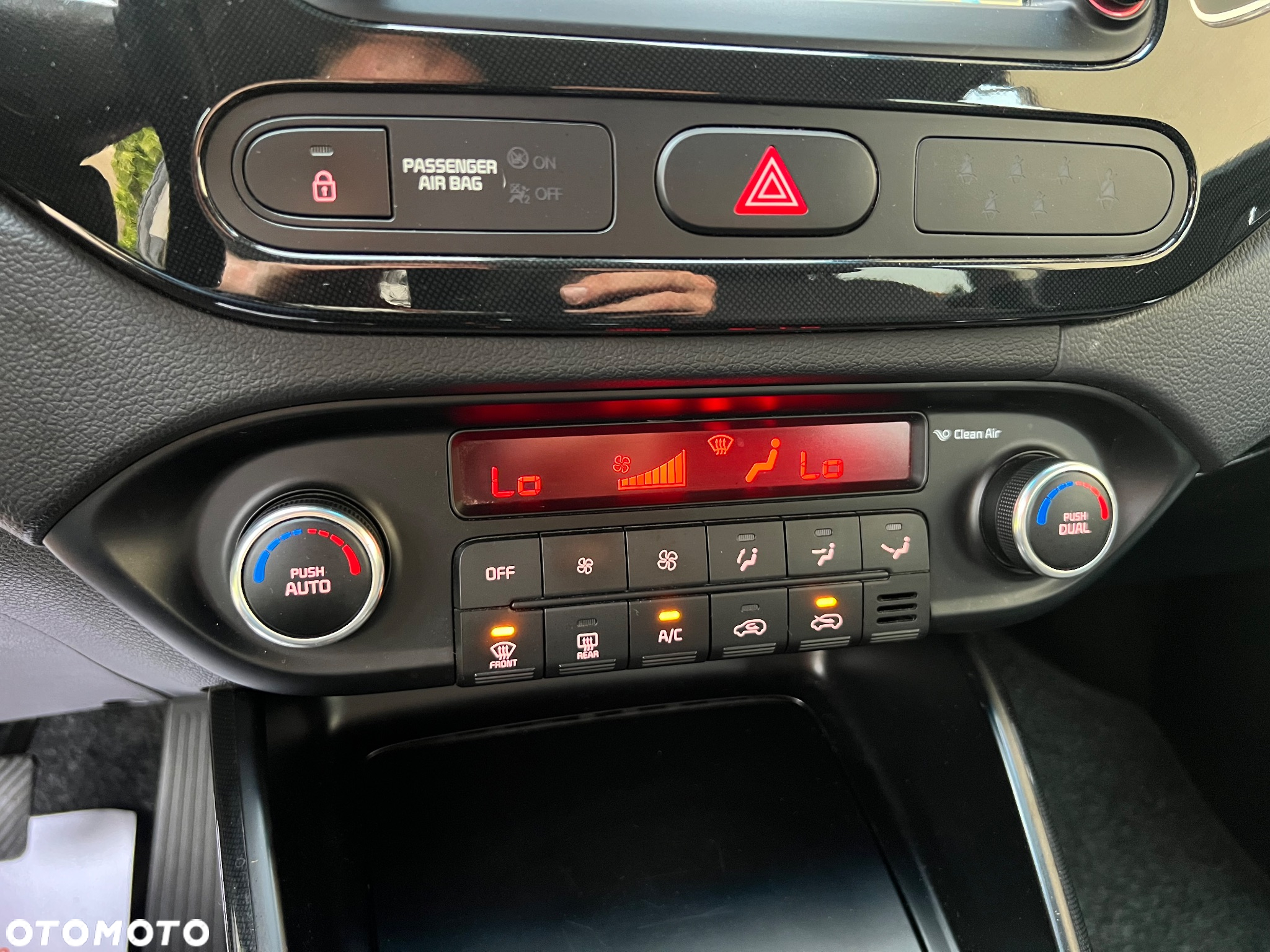 Kia Carens 1.6 GDI L 7os - 21