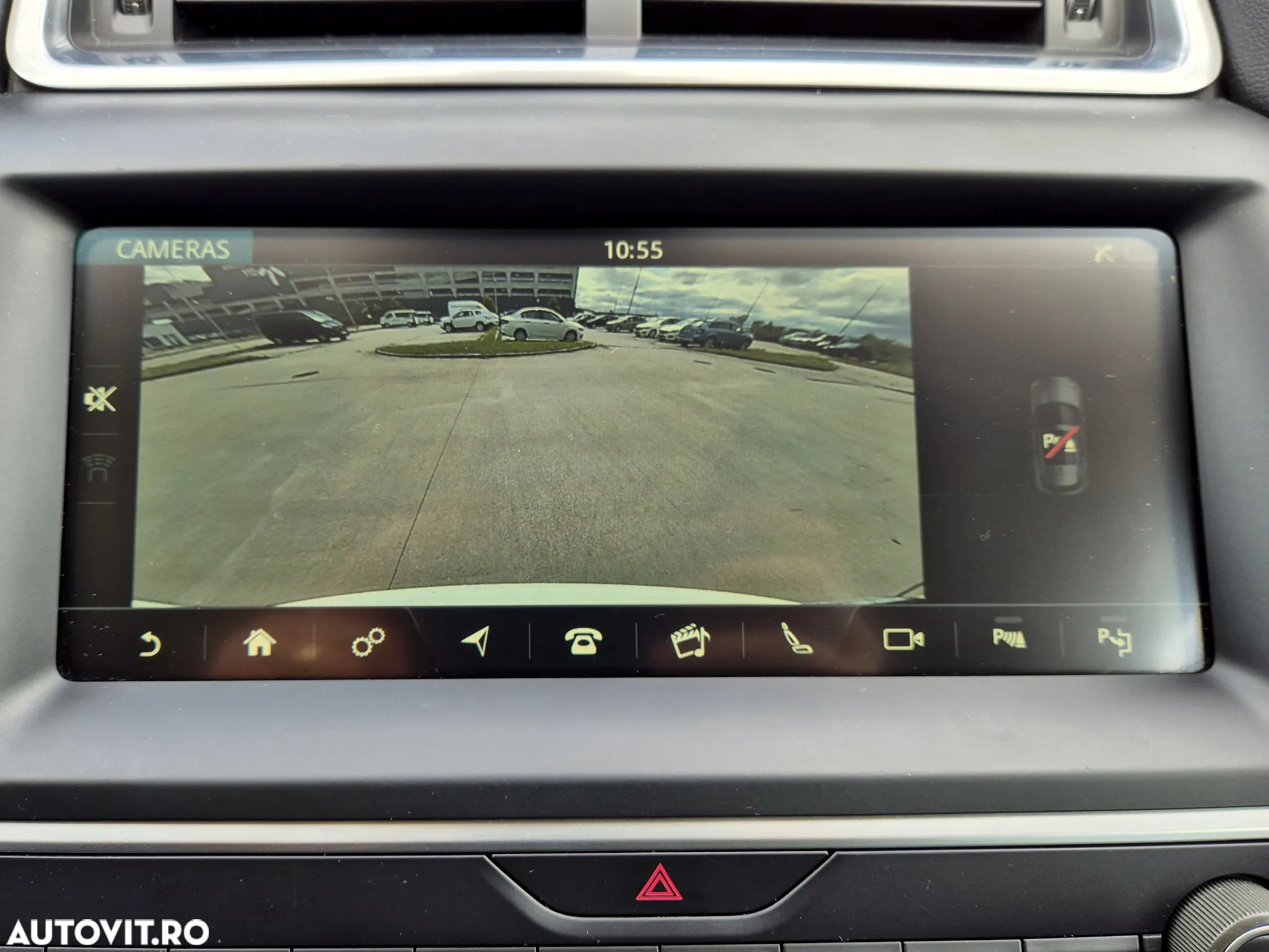Jaguar E-Pace D150 AWD SE - 31