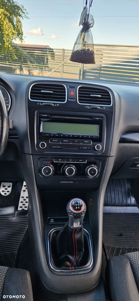 Volkswagen Golf 2.0 TDI Comfortline - 5