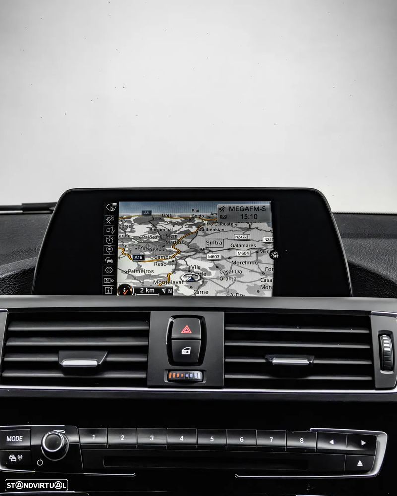 BMW 220 d Cabrio Sport Line - 17