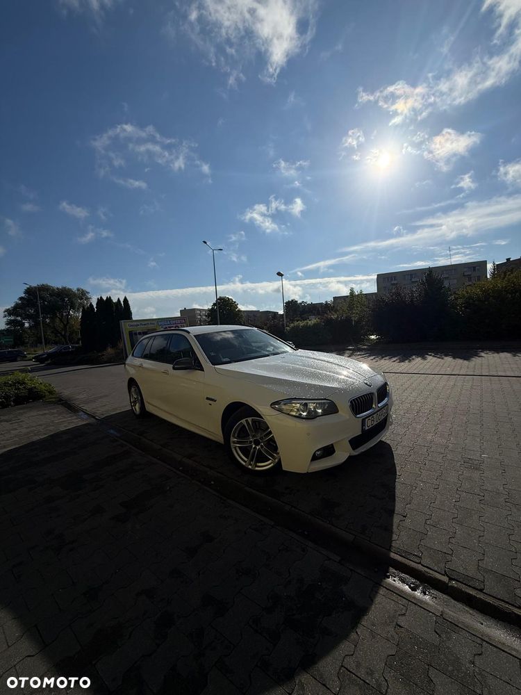 BMW Seria 5 520d xDrive Luxury Line - 3