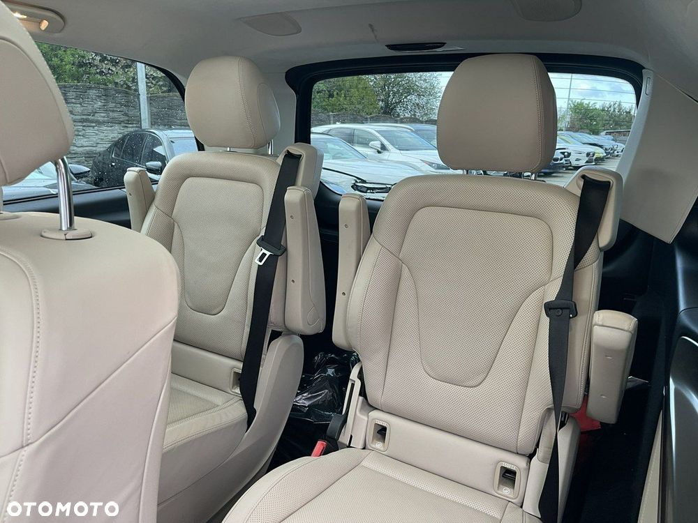 Mercedes-Benz Klasa V 300 d lang 4Matic 9G-TRONIC Exclusive Edition - 13