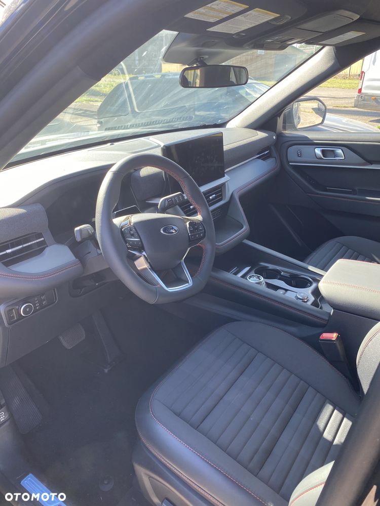 Ford Explorer - 9