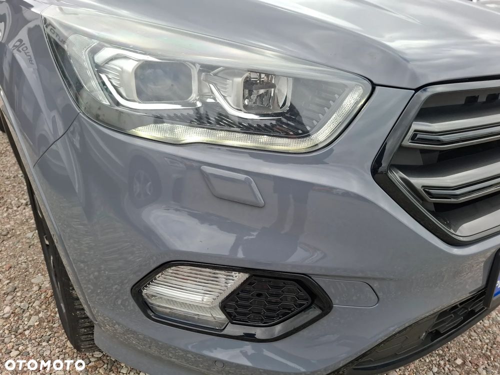 Ford Kuga 1.5 EcoBoost 2x4 ST-Line - 3