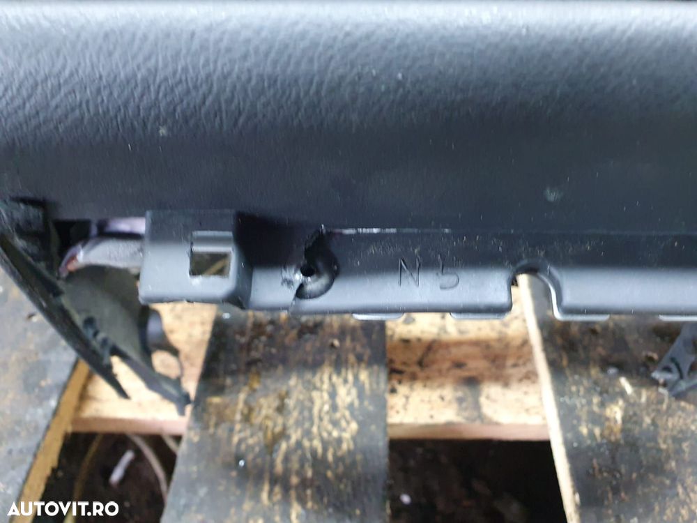 Plansa bord 3b1857051e Volkswagen VW Passat B5.5 (facelift)  [din 200 - 2