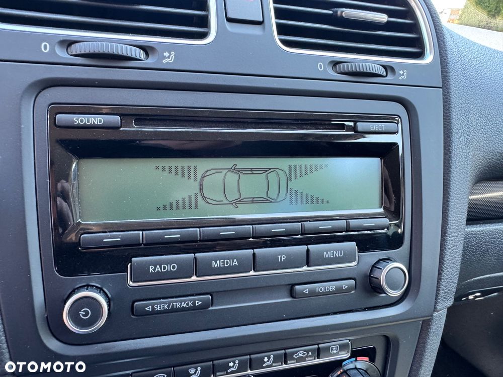 Volkswagen Golf 1.6 Comfortline - 21