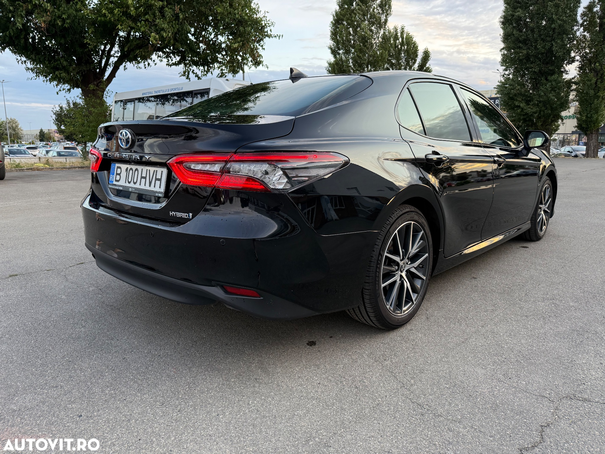 Toyota Camry 2.5 Hybrid Exclusive - 5