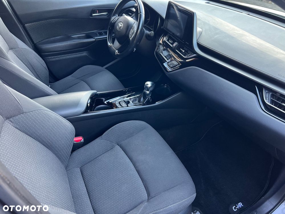 Toyota C-HR - 14