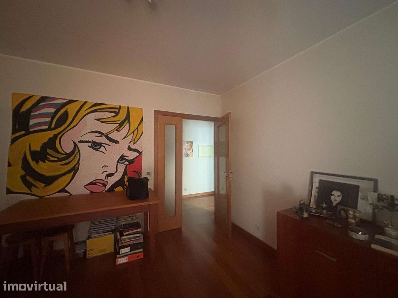 QUARTO para menina - SUITE COM WC PRIVATIVO a 15min a pé da FEUP - Grande imagem: 3/8