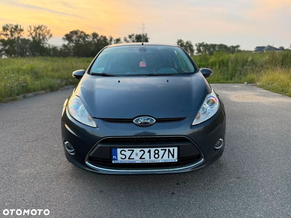 Ford Fiesta 1.6 TDCi Titanium - 10