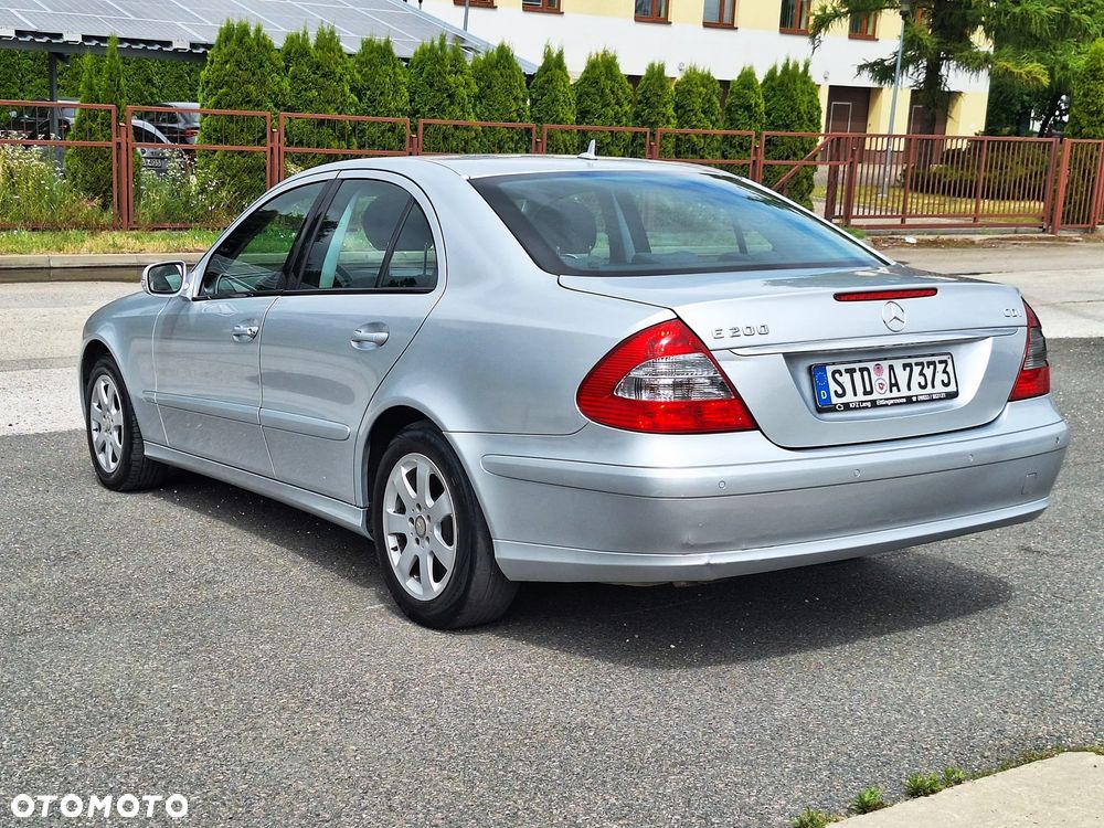 Mercedes-Benz Klasa E 200 CDI Classic DPF - 4