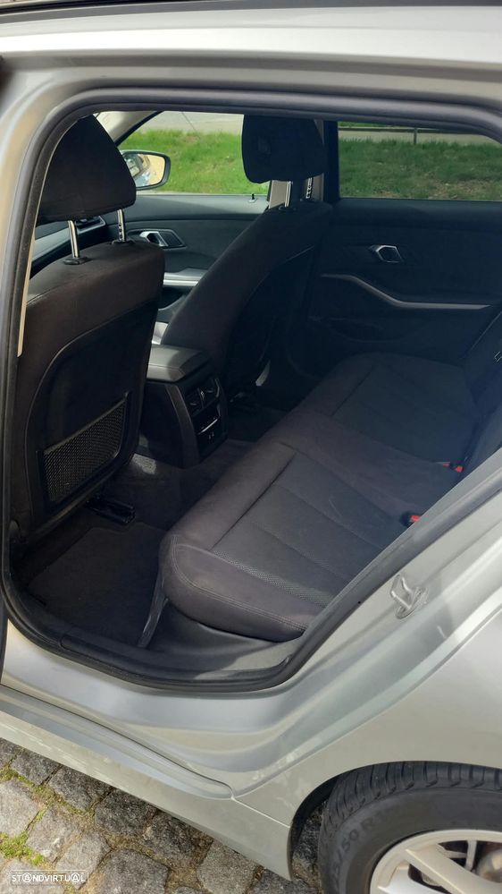 BMW 330 e Corporate Edition Auto - 14