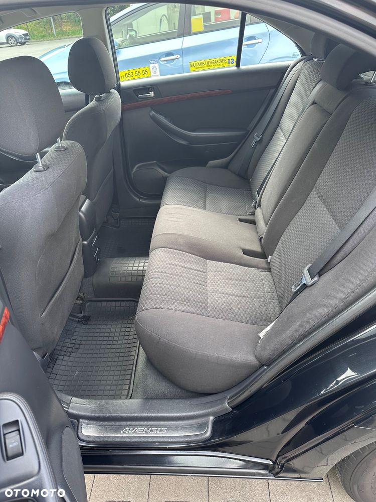 Toyota Avensis 1.8 VVT-i Sol - 8
