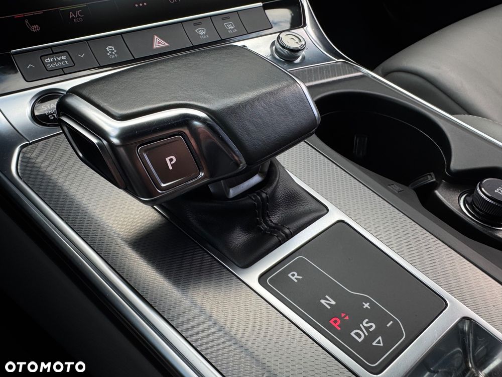 Audi A6 Avant 35 TDI S tronic design - 37