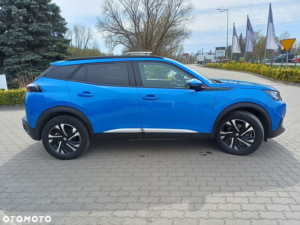 Peugeot 2008 - 8