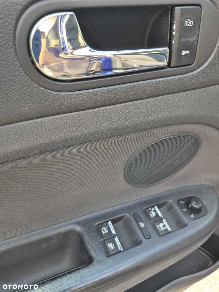 Volkswagen Golf Plus - 5