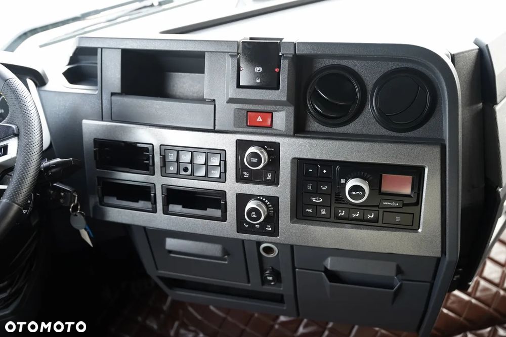 Renault T 440 / KLIMA POSTOJOWA / 13 LITROWY SILNIK / EURO 6 - 29