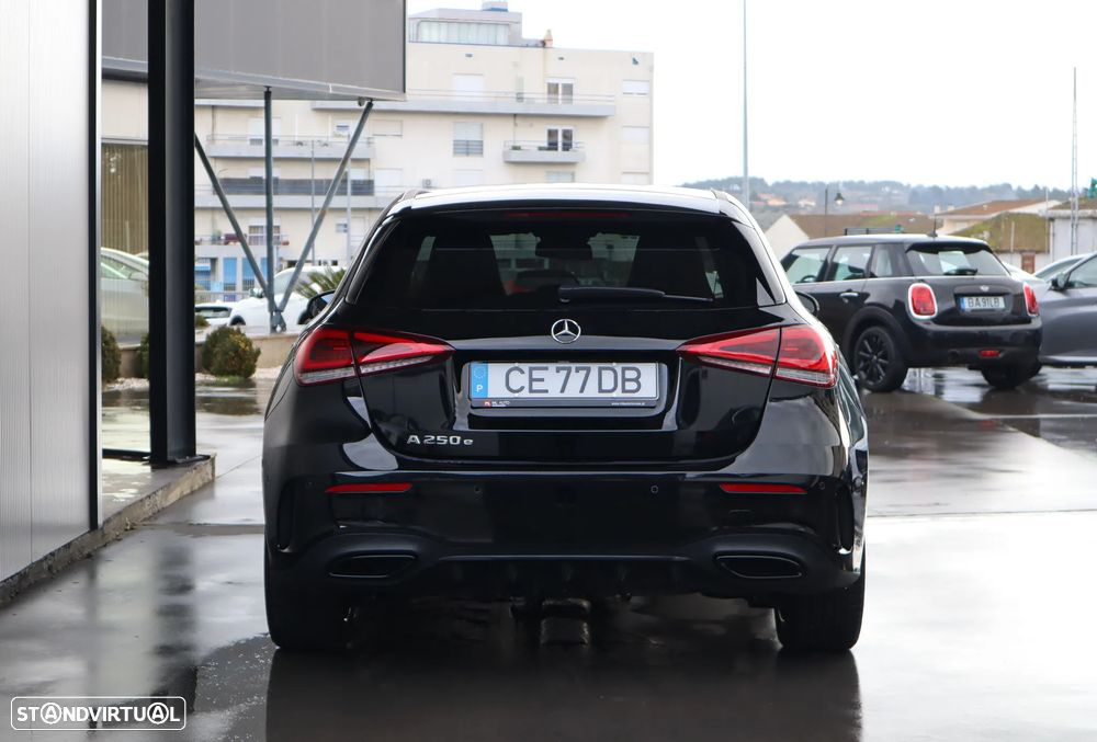 Mercedes-Benz A 250 e 8G-DCT AMG Line - 5