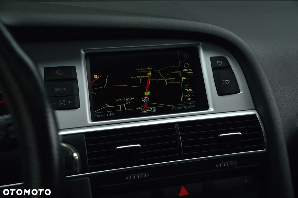 Audi A6 Avant 3.0 TDI DPF quattro tiptronic - 24